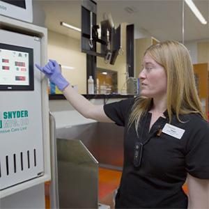 Thumbnail - Setting Up Snyder Oxygen Concentration Kennel